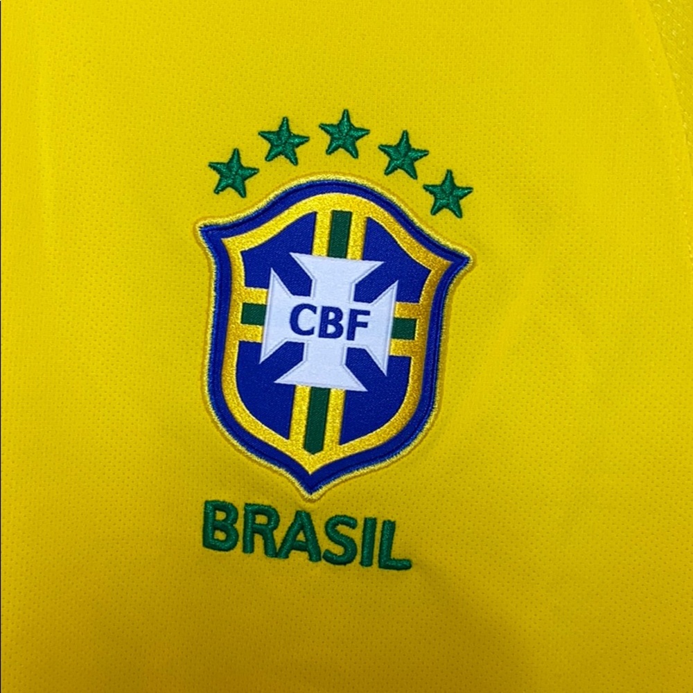 NEW Nike Brazil National Team Soccer Jersey - Picture 3 of 9